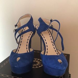 7.5 shoes by Enzo angiolini